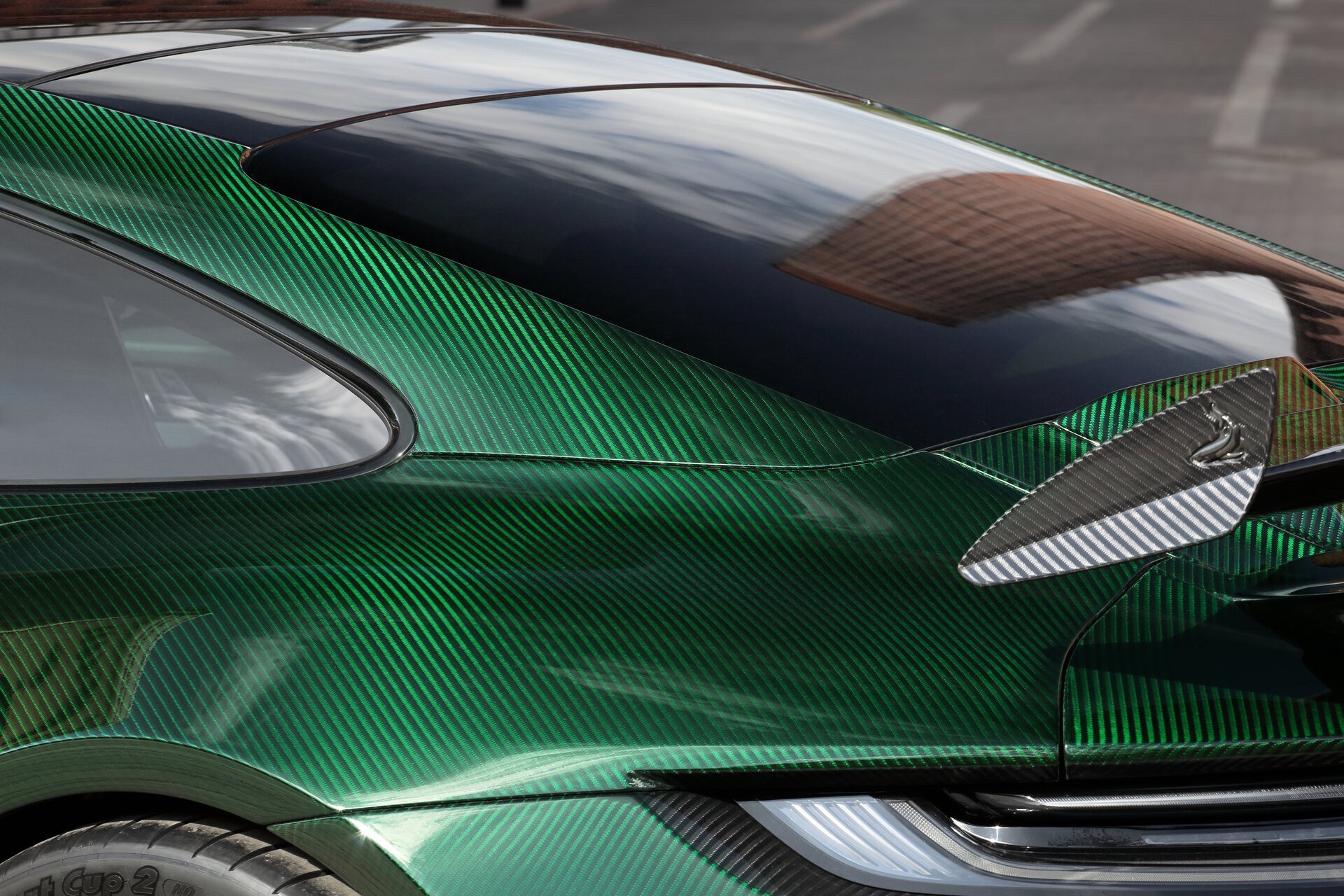 Porsche_911_Turbo_S_Stinger_GTR_Carbon_Edition_10
