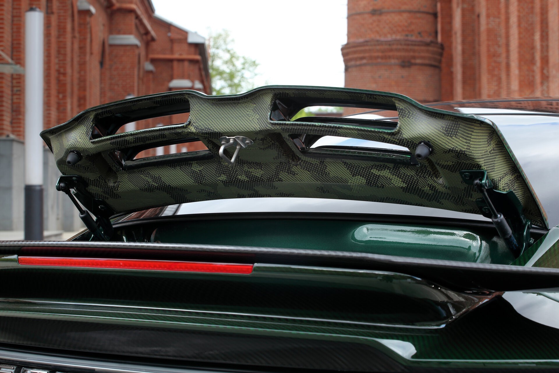Porsche_911_Turbo_S_Stinger_GTR_Carbon_Edition_14