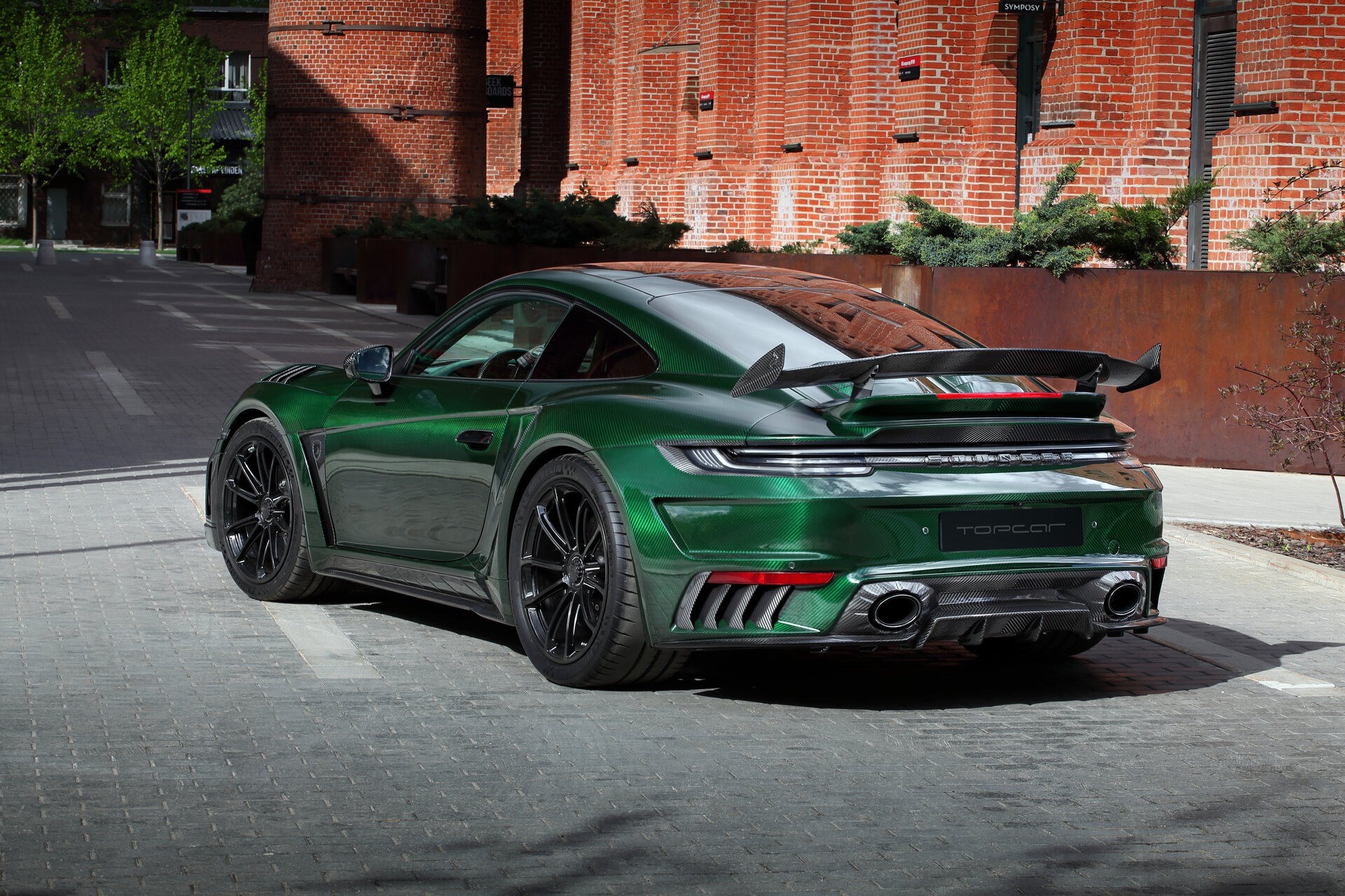 Porsche_911_Turbo_S_Stinger_GTR_Carbon_Edition_4