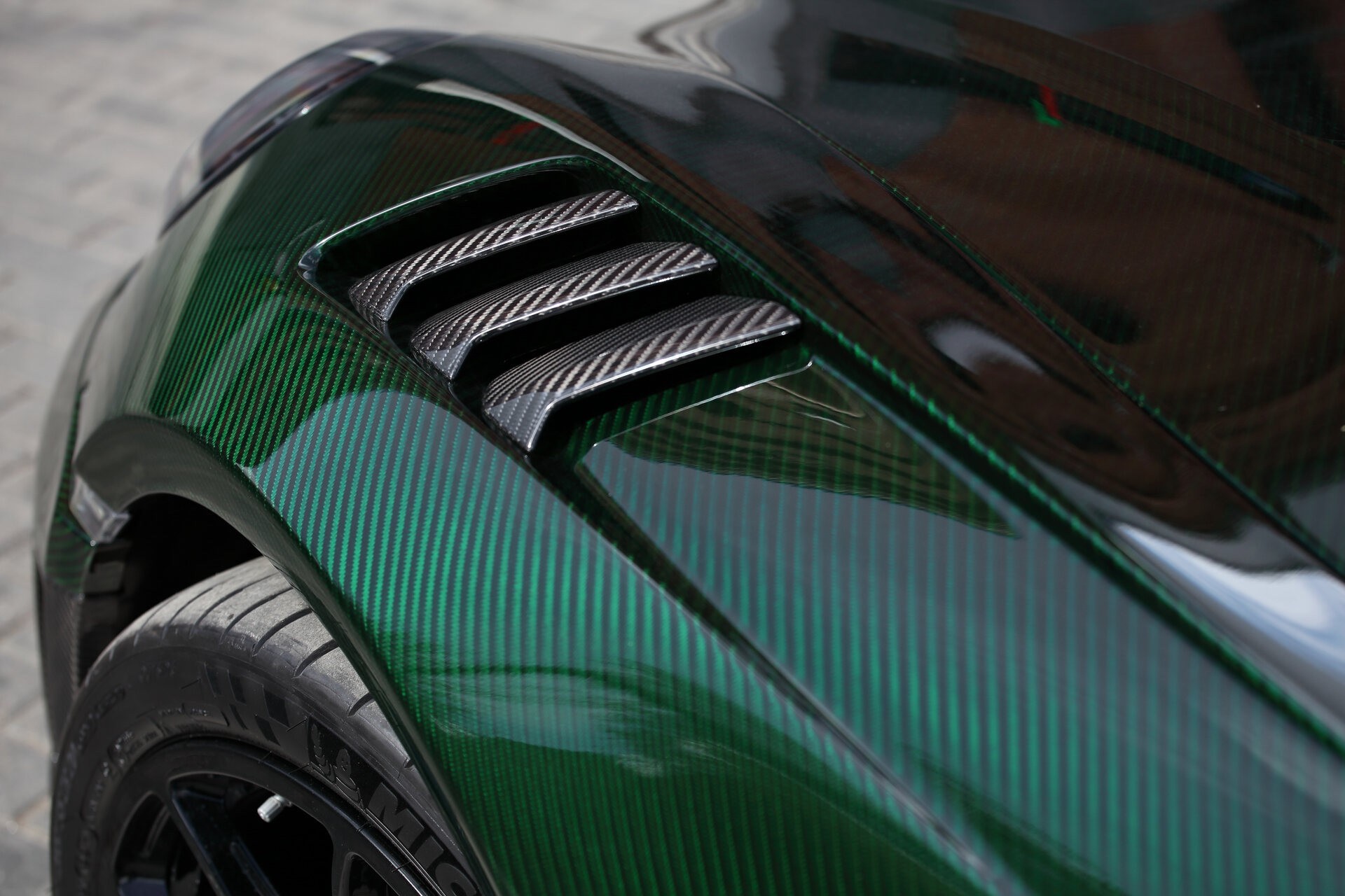 Porsche_911_Turbo_S_Stinger_GTR_Carbon_Edition_8