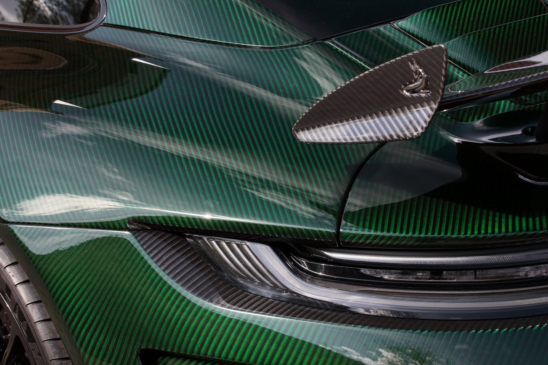 Porsche_911_Turbo_S_Stinger_GTR_Carbon_Edition_9