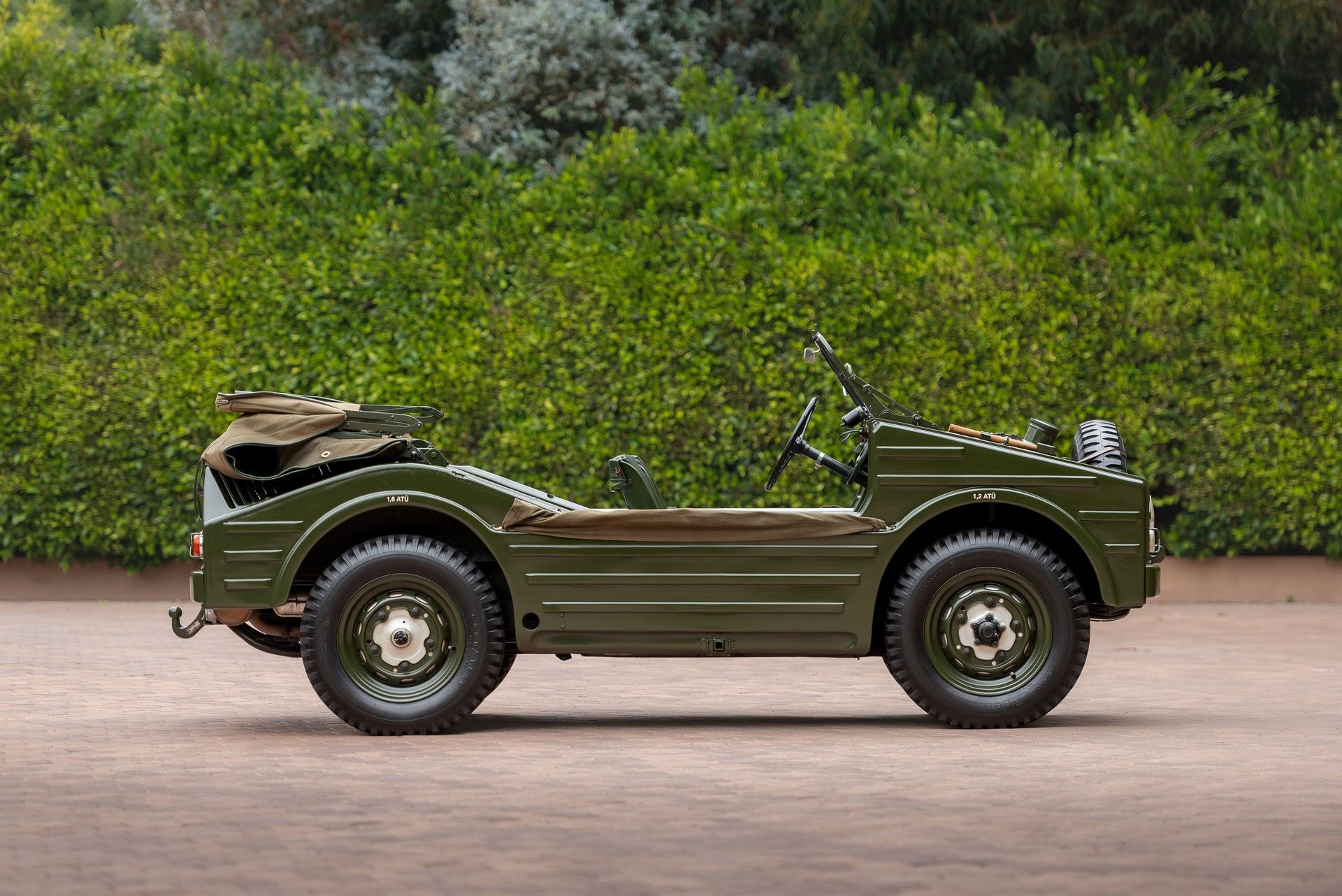 Porsche-Type-597-3