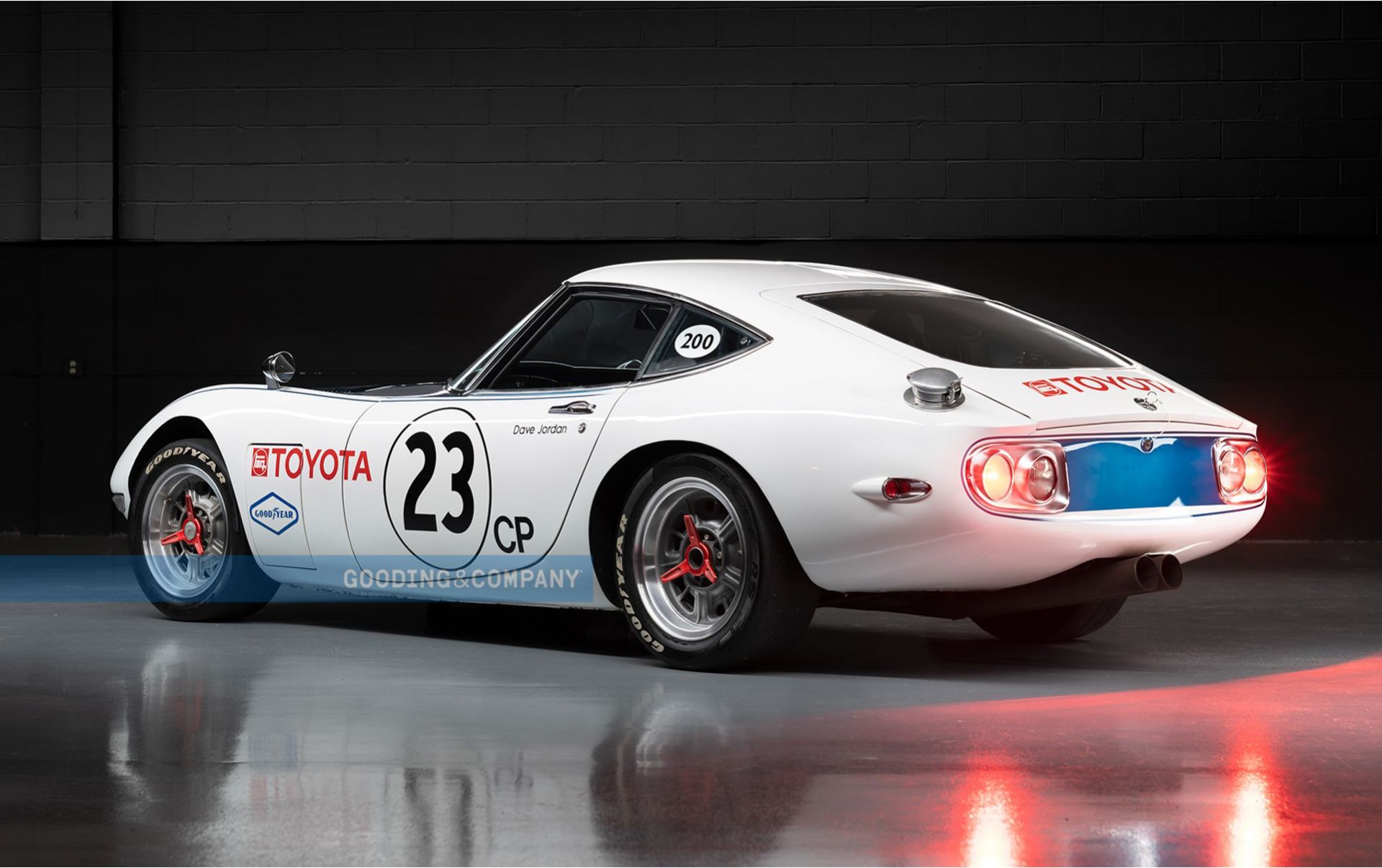 Toyota-Shelby-2000GT-3