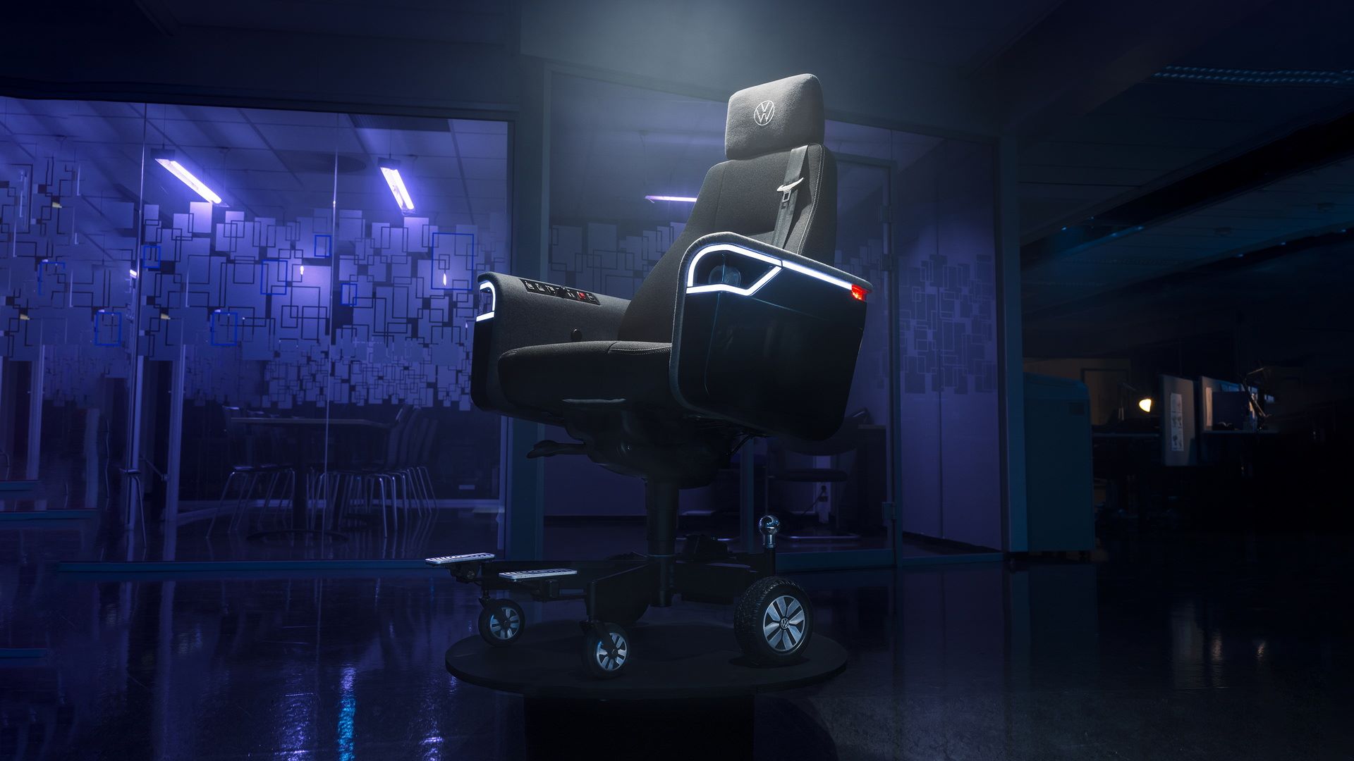 Volkswagen-Commercial-Vehicles-Electric-Office-Chair-1