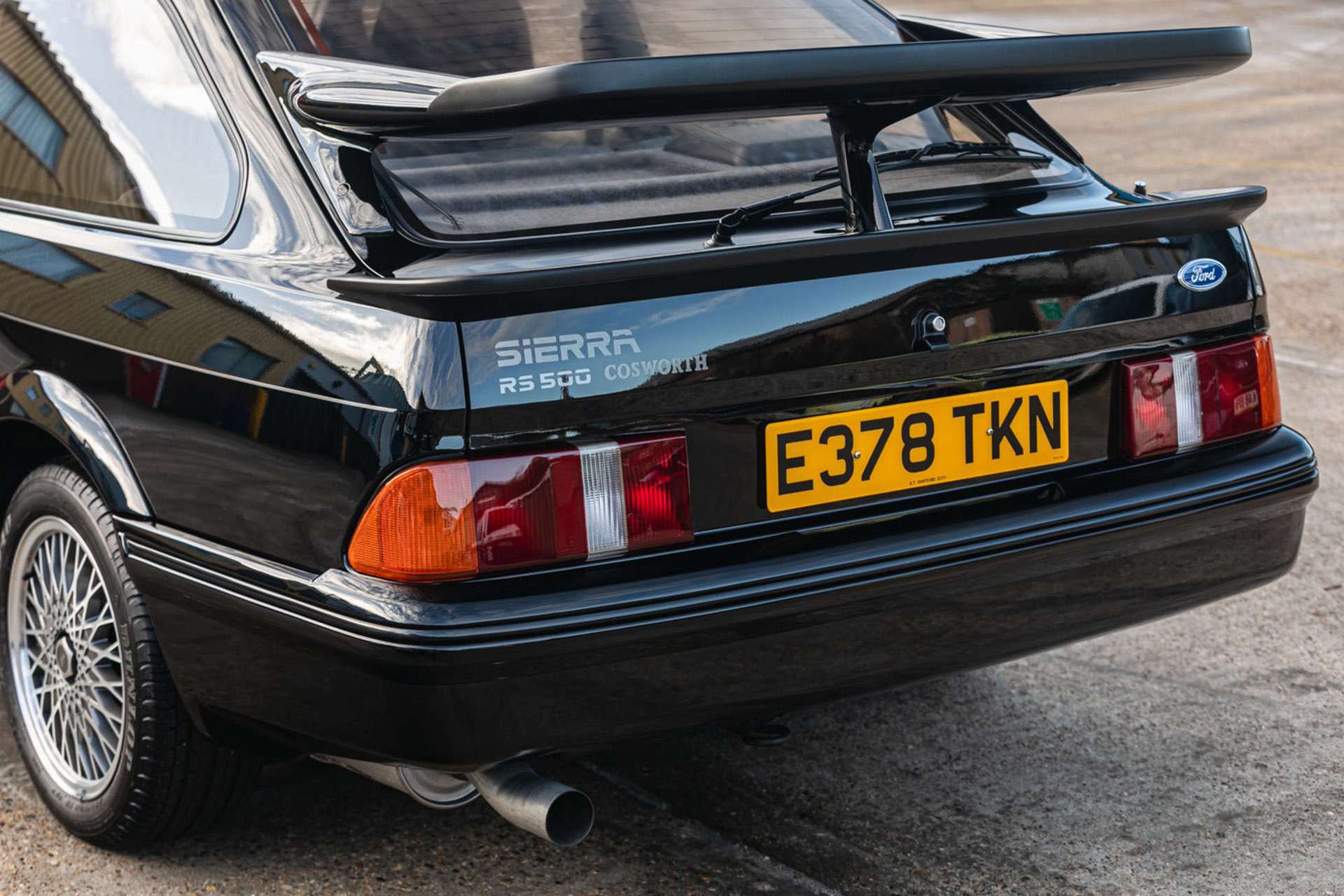1987_Ford_Sierra_RS500_Cosworth_recrod_sale-8