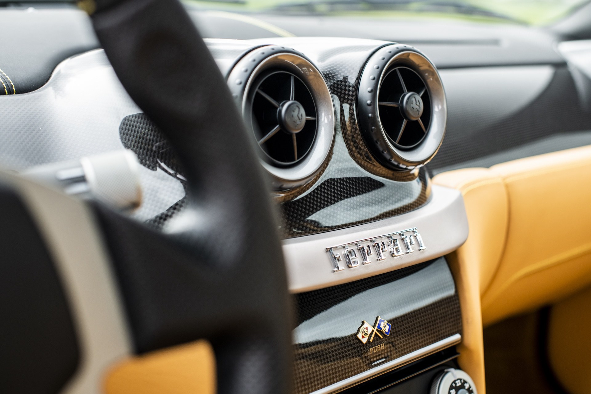 2009_Ferrari_599_GTB_Fiorano_manual_sale-17
