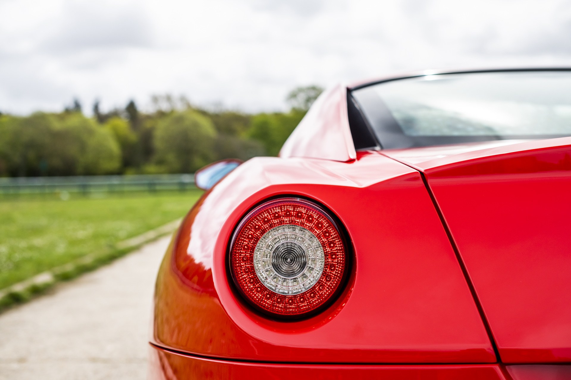 2009_Ferrari_599_GTB_Fiorano_manual_sale-29