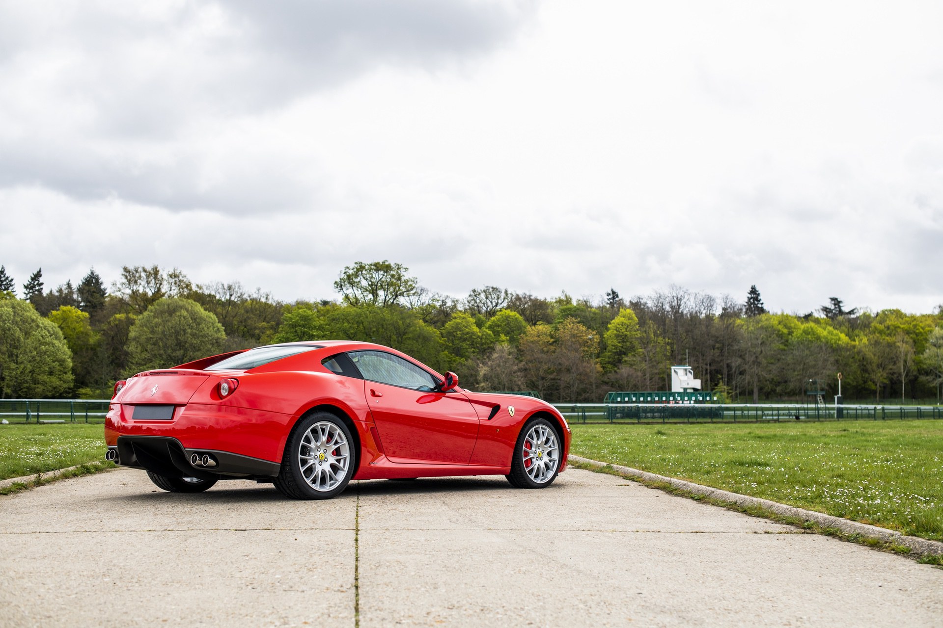 2009_Ferrari_599_GTB_Fiorano_manual_sale-33