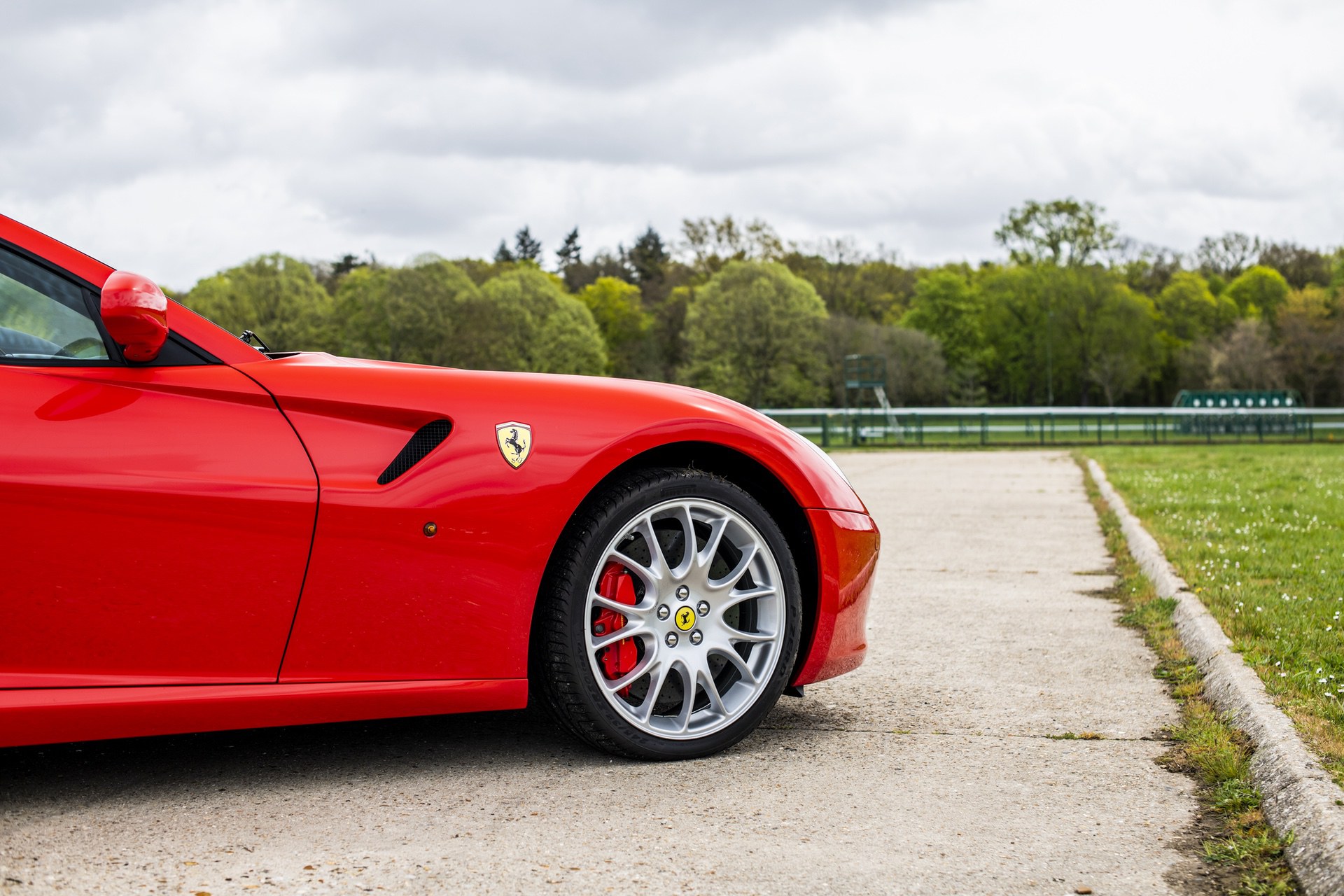 2009_Ferrari_599_GTB_Fiorano_manual_sale-39