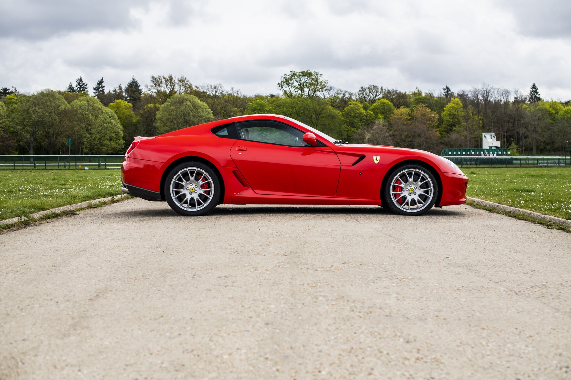 2009_Ferrari_599_GTB_Fiorano_manual_sale-4