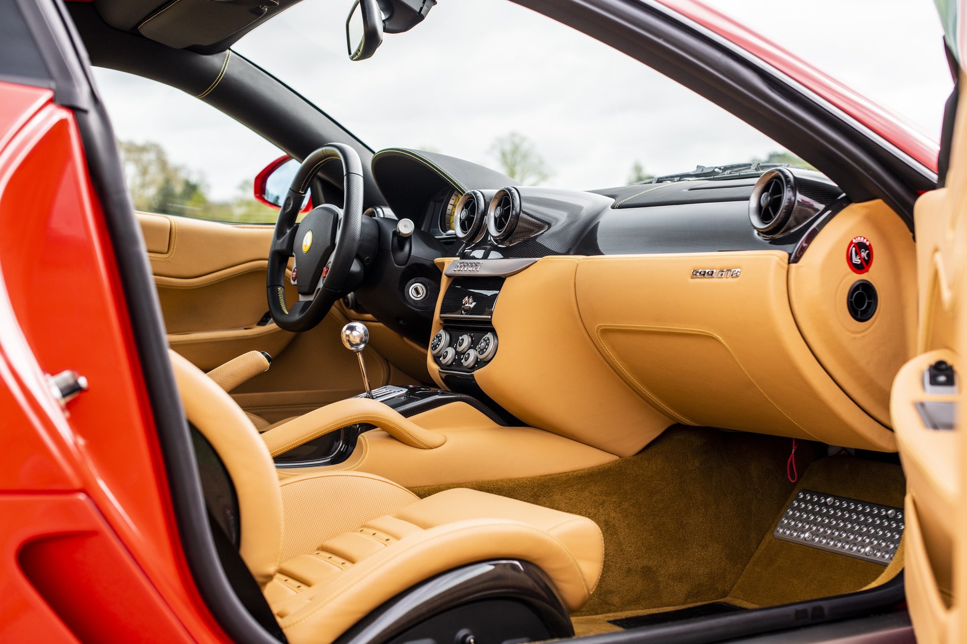 2009_Ferrari_599_GTB_Fiorano_manual_sale-8