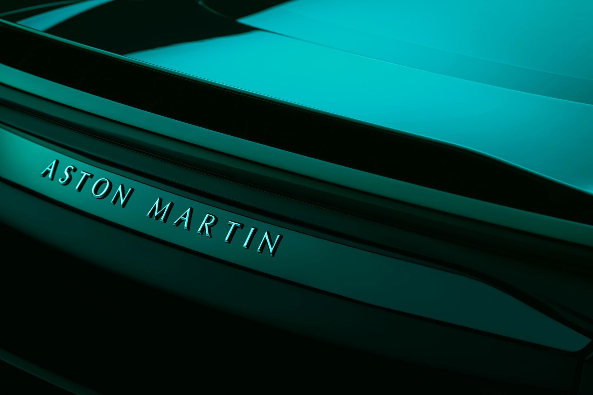 Aston-Martin-DBS-770-Ultimate-22
