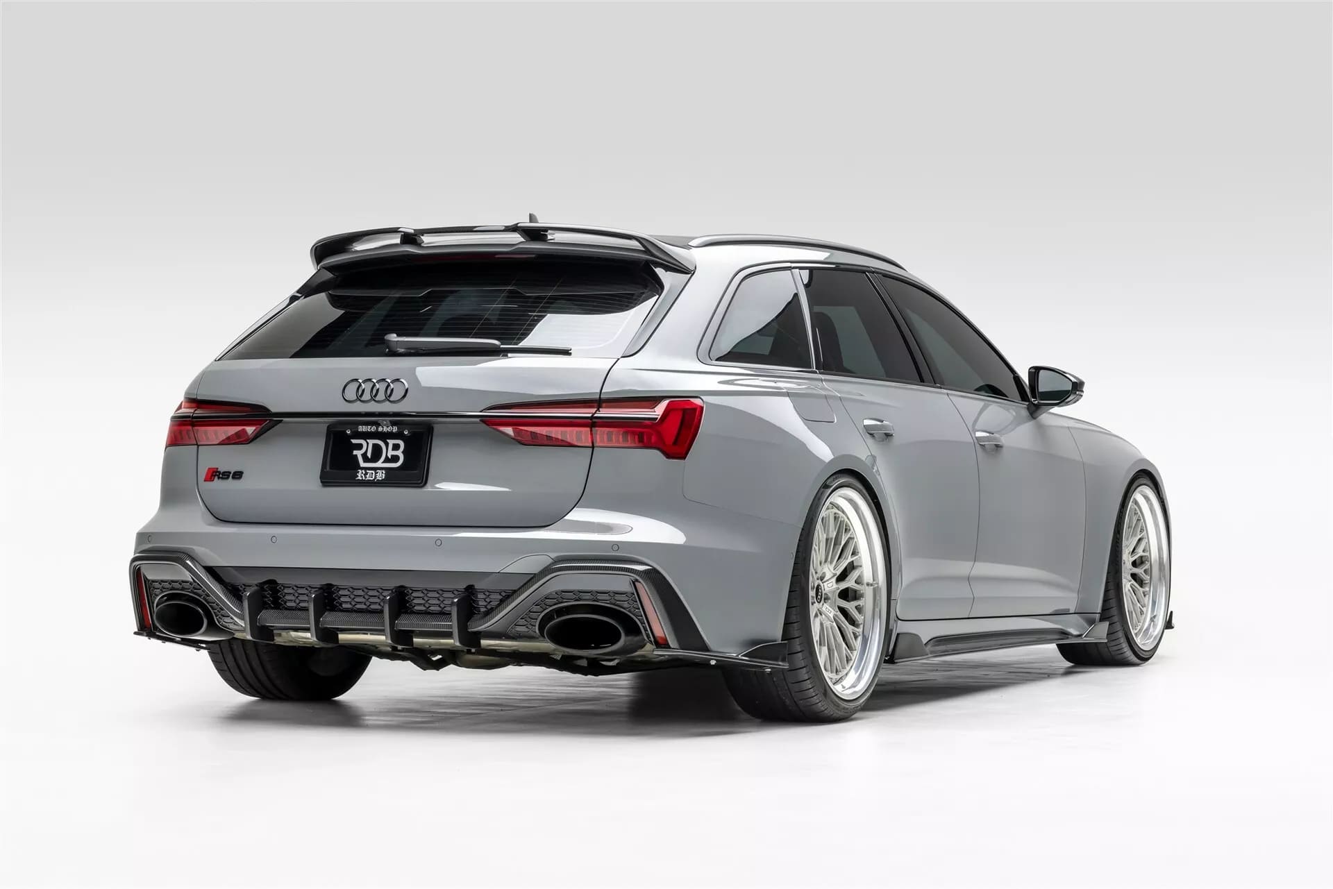 Audi-RS6-Avant-by-1016-Industries-9