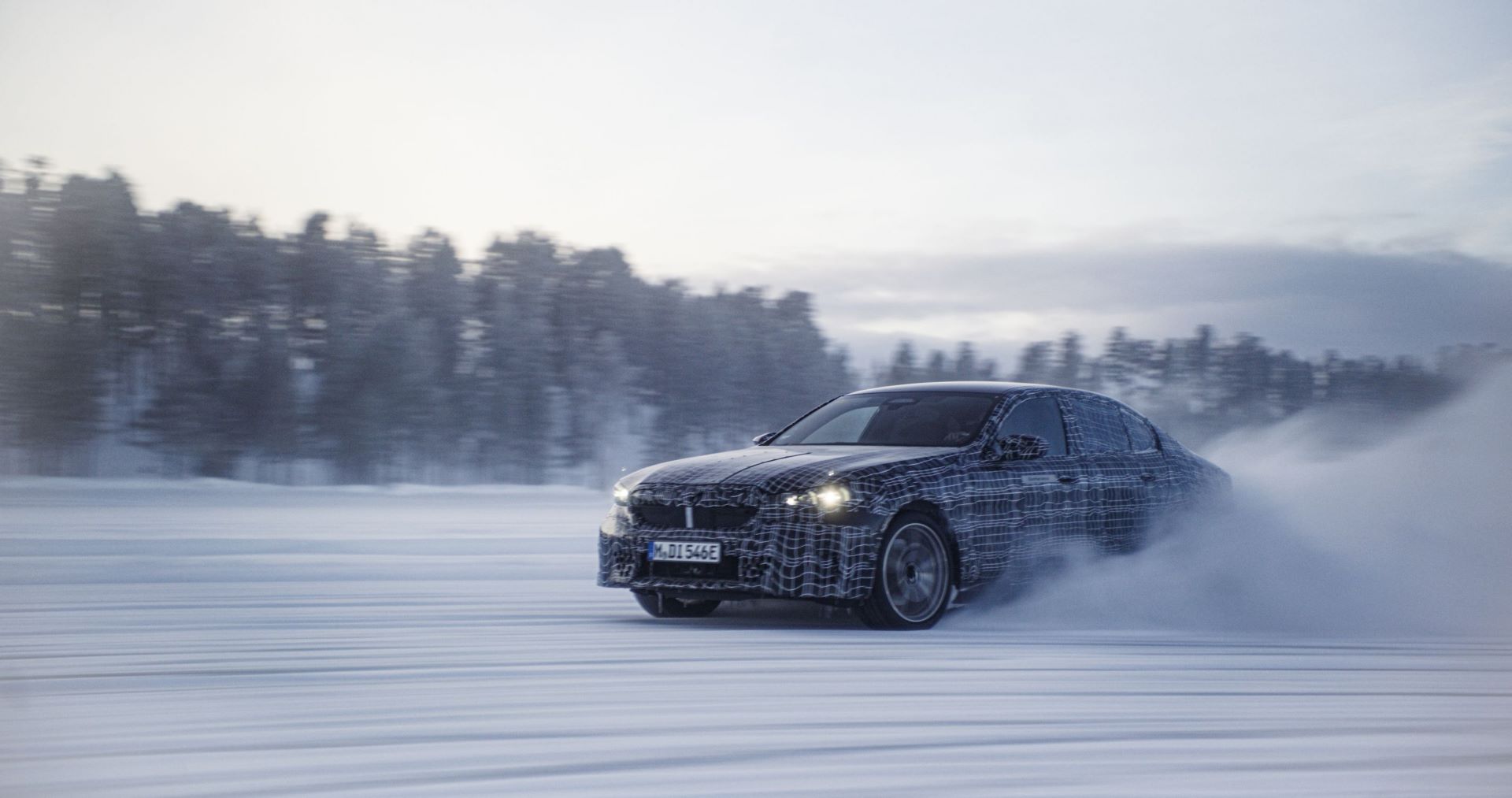 BMW-i5-winter-tests-52