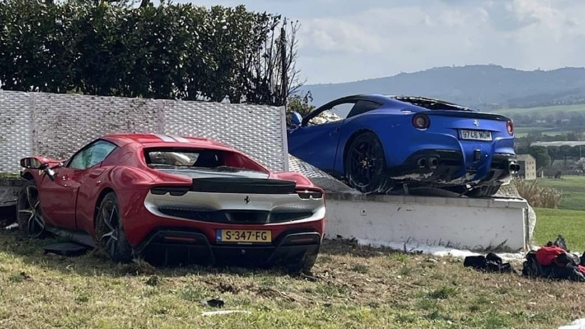 Ferrari-crash-1