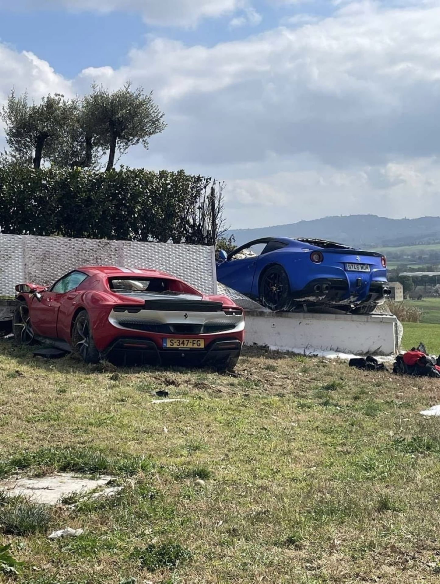 Ferrari-crash-5