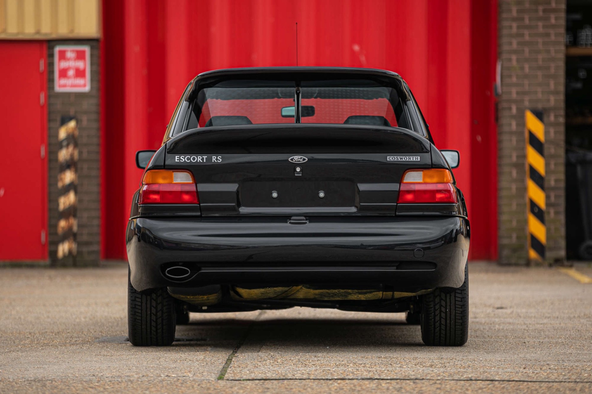 1996_Ford_Escort_RS_Cosworth_blacj_auction-11