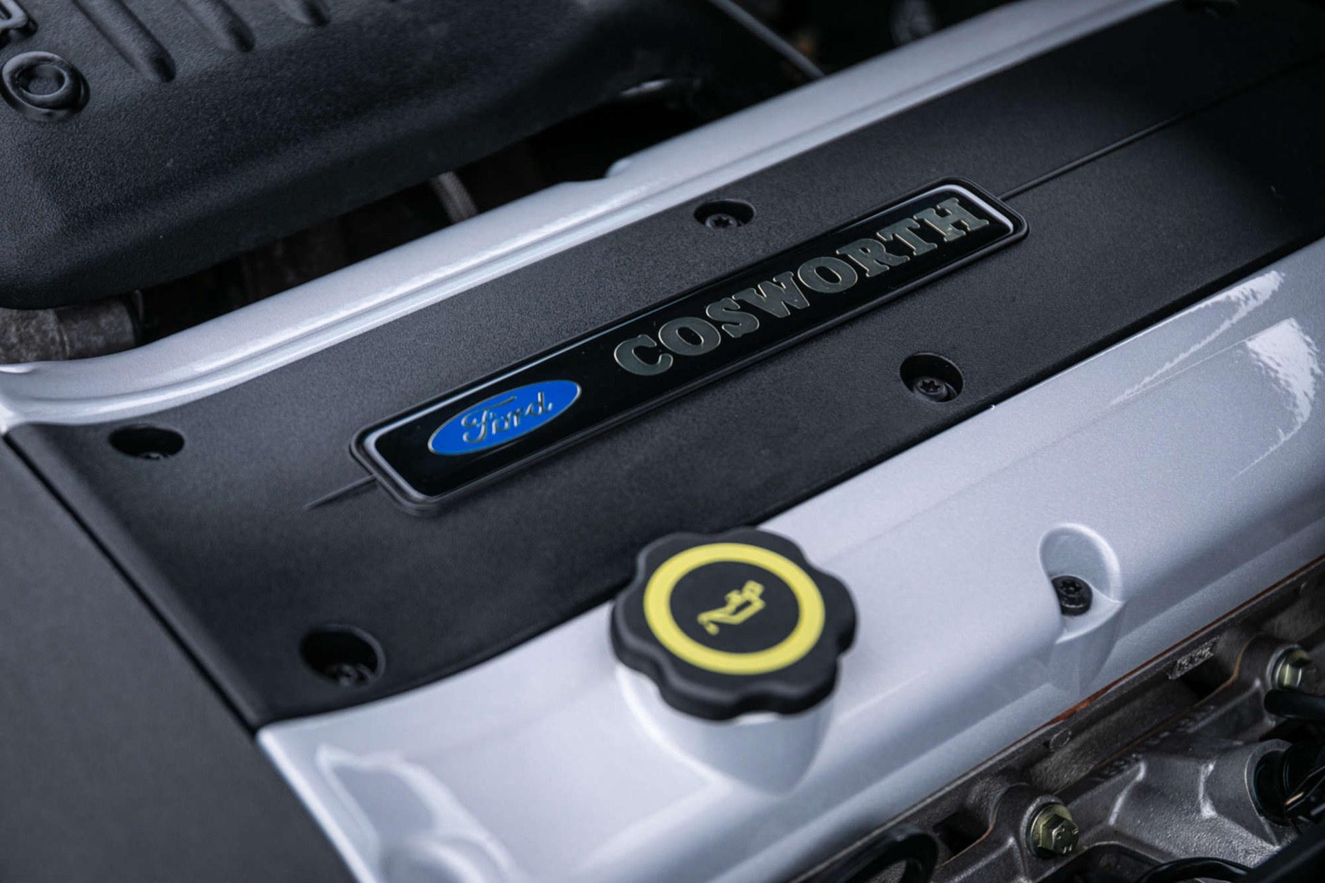 1996_Ford_Escort_RS_Cosworth_blacj_auction-21