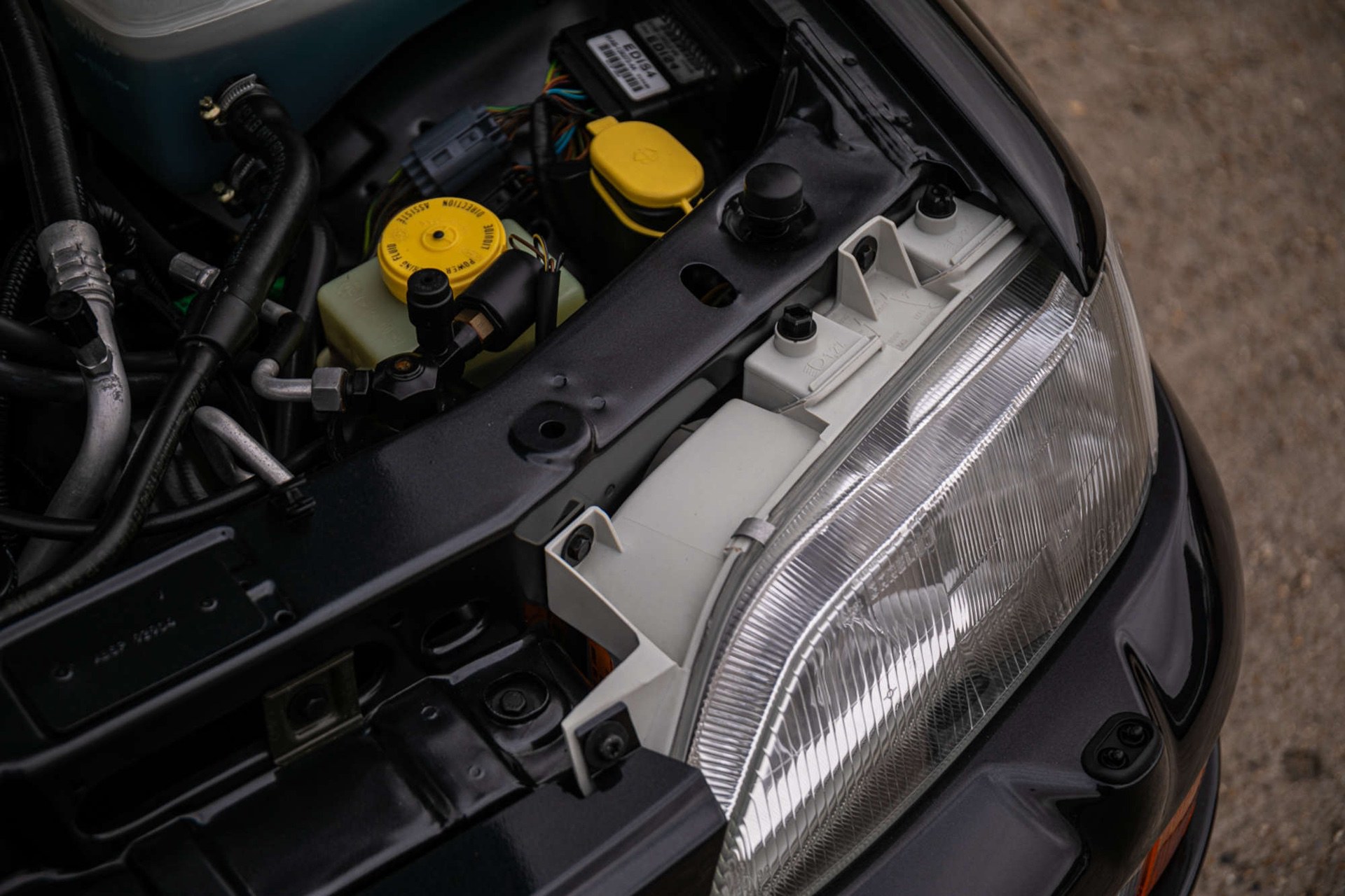 1996_Ford_Escort_RS_Cosworth_blacj_auction-28