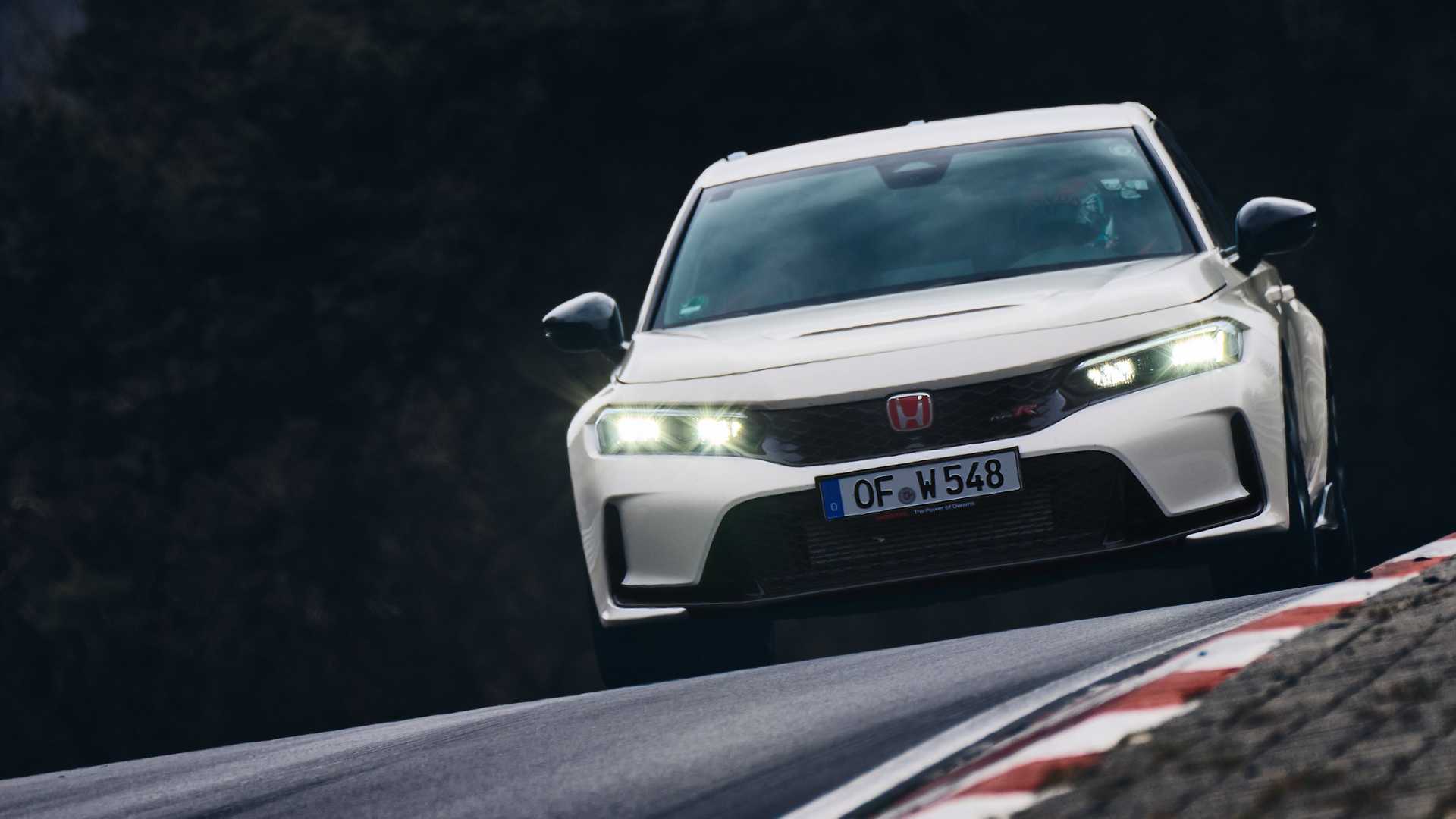 Honda-Civic-Type-R-Nurburgring-record-6