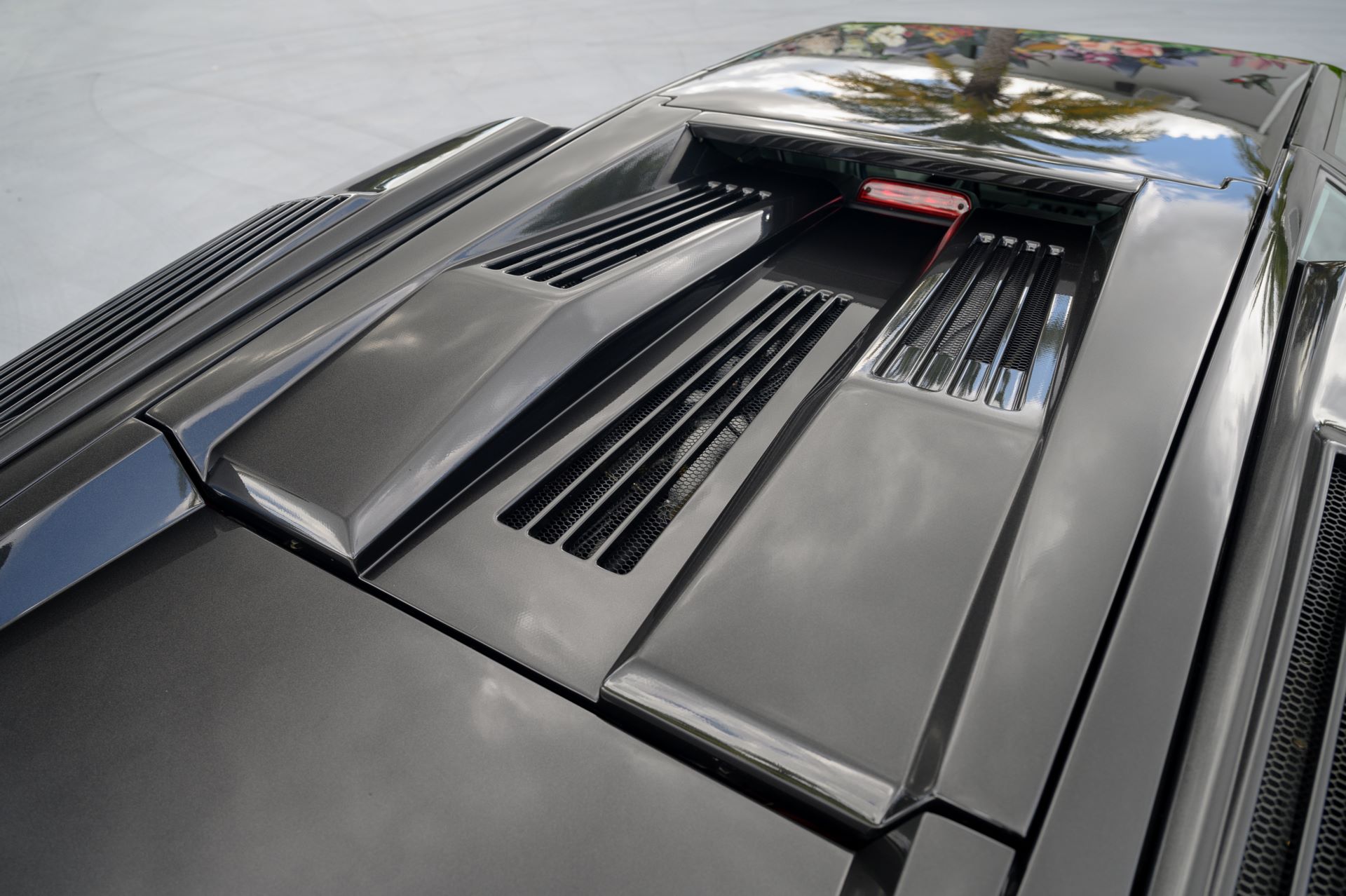 Lamborghini-Countach-25th-Anniversary-Edition-auction-34