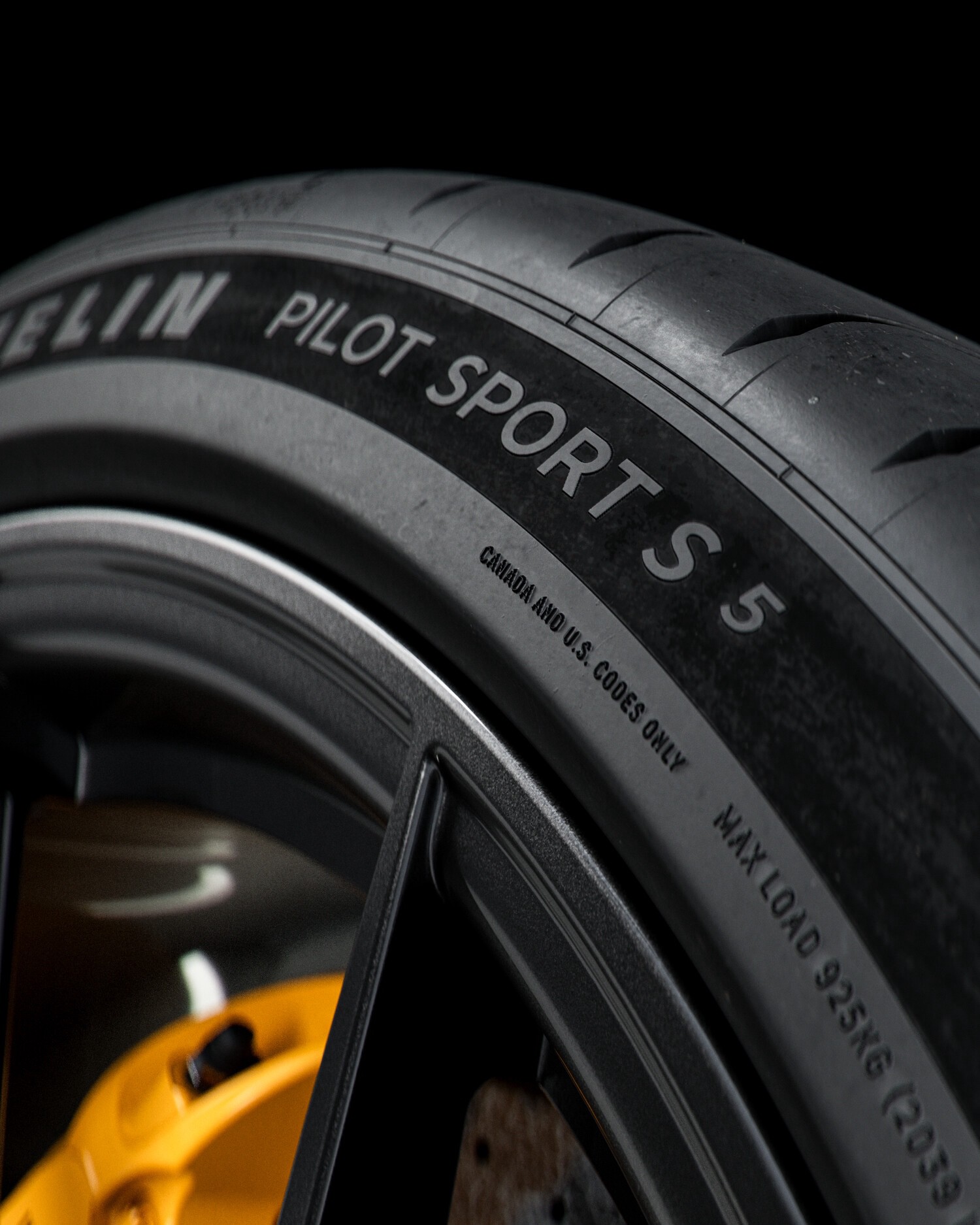 Michelin_Pilot_Sport_S_5-8