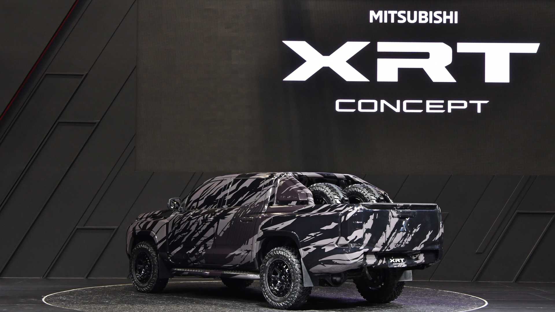Mitsubishi-XRT-Concept-3