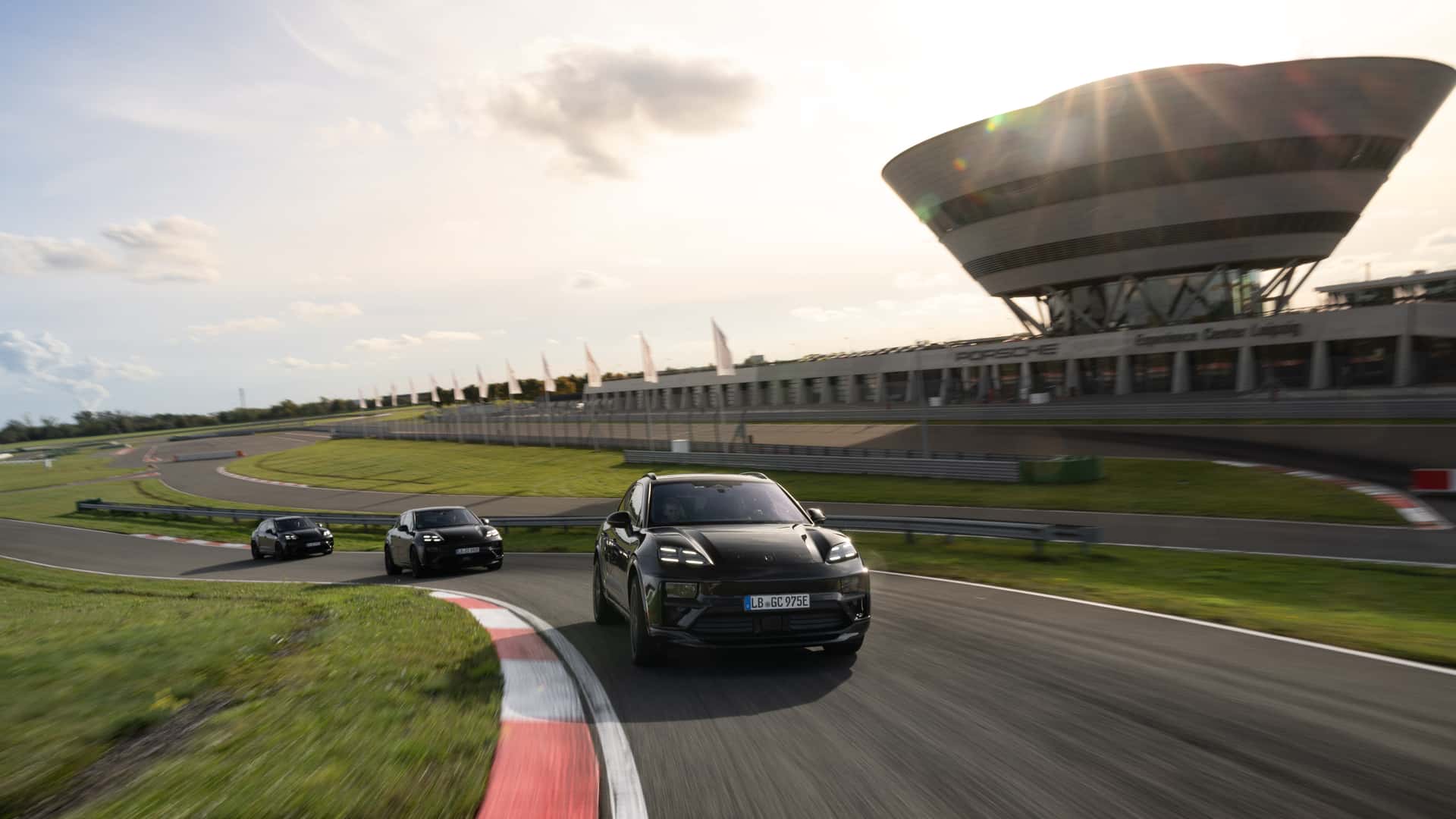 Porsche-Macan-EV-prototype-tests-12