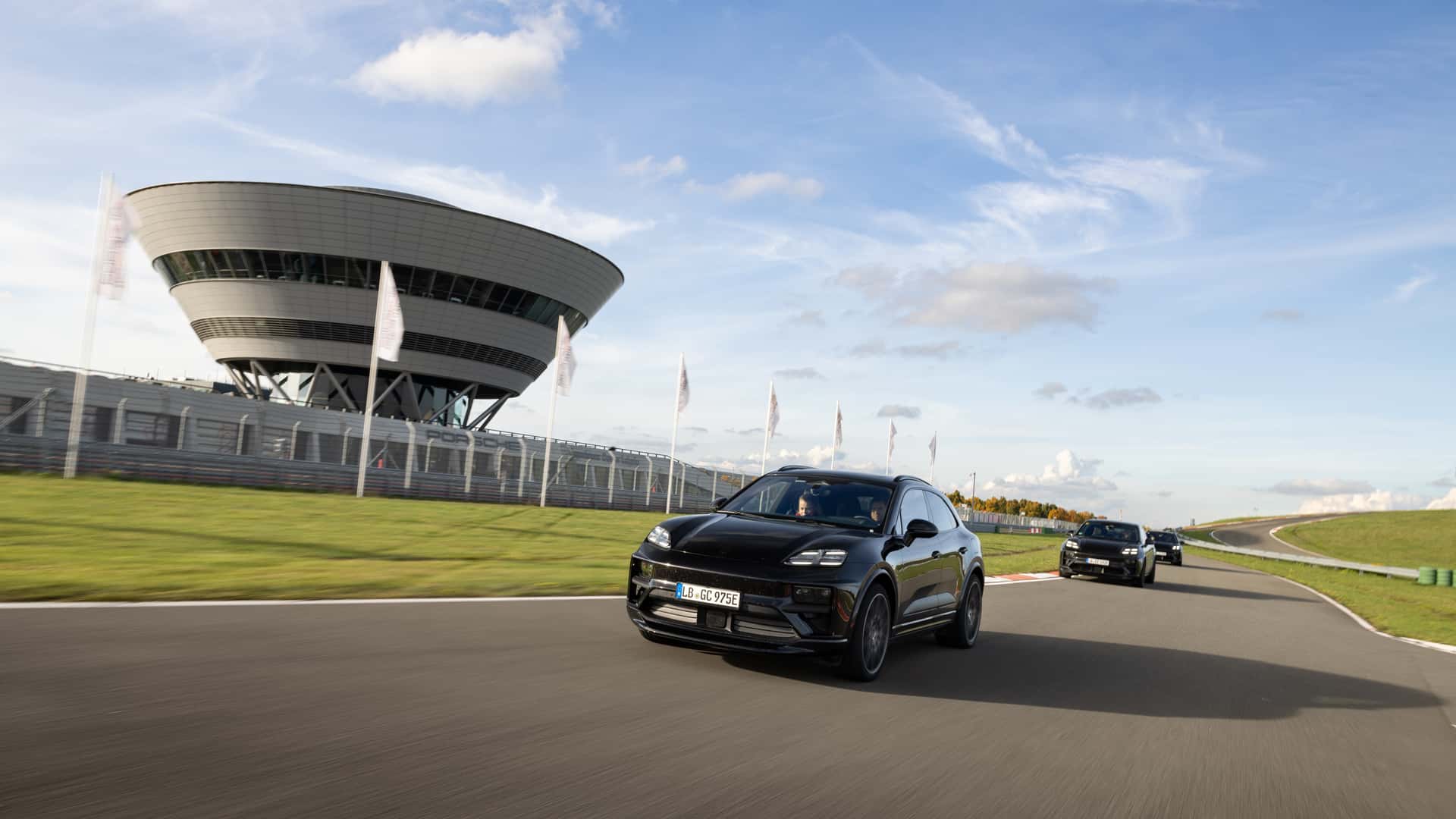 Porsche-Macan-EV-prototype-tests-14