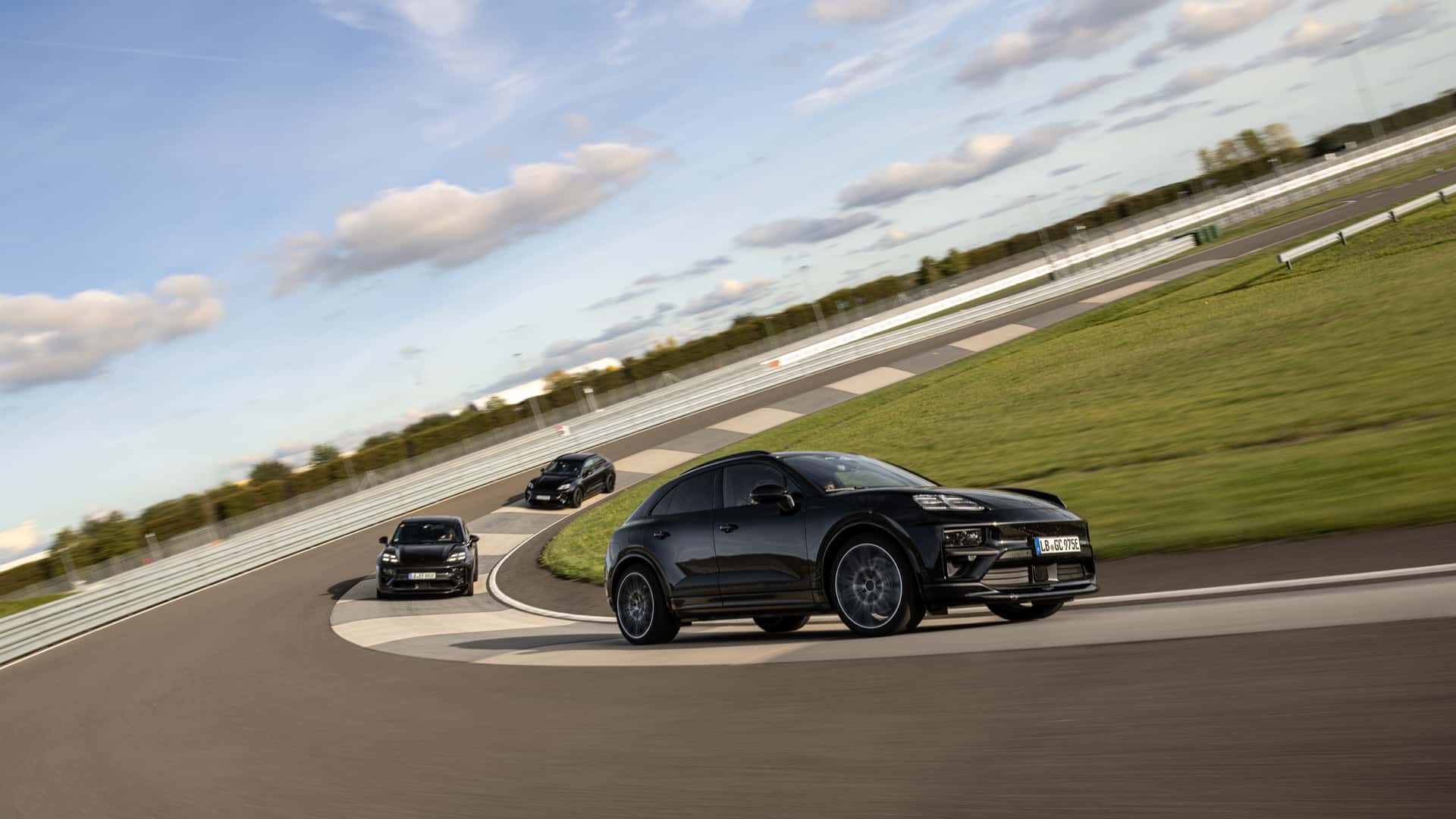 Porsche-Macan-EV-prototype-tests-16