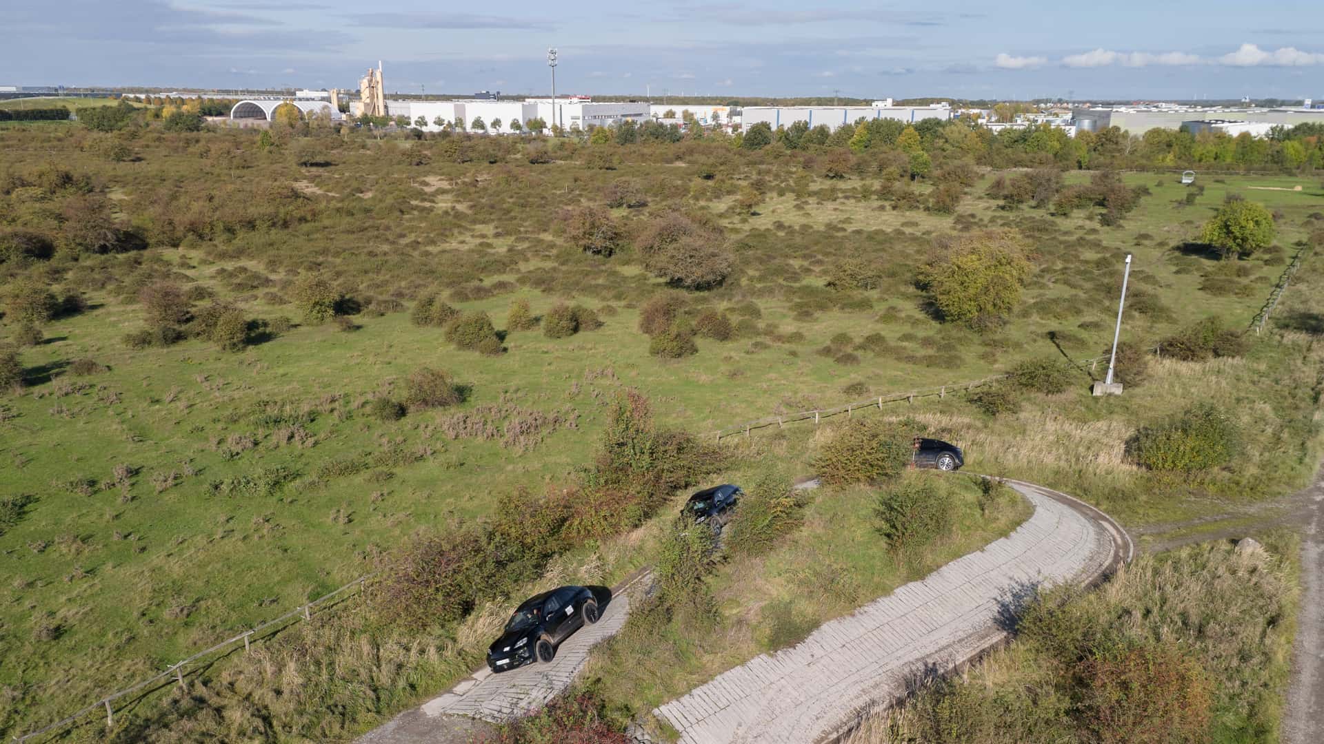 Porsche-Macan-EV-prototype-tests-19
