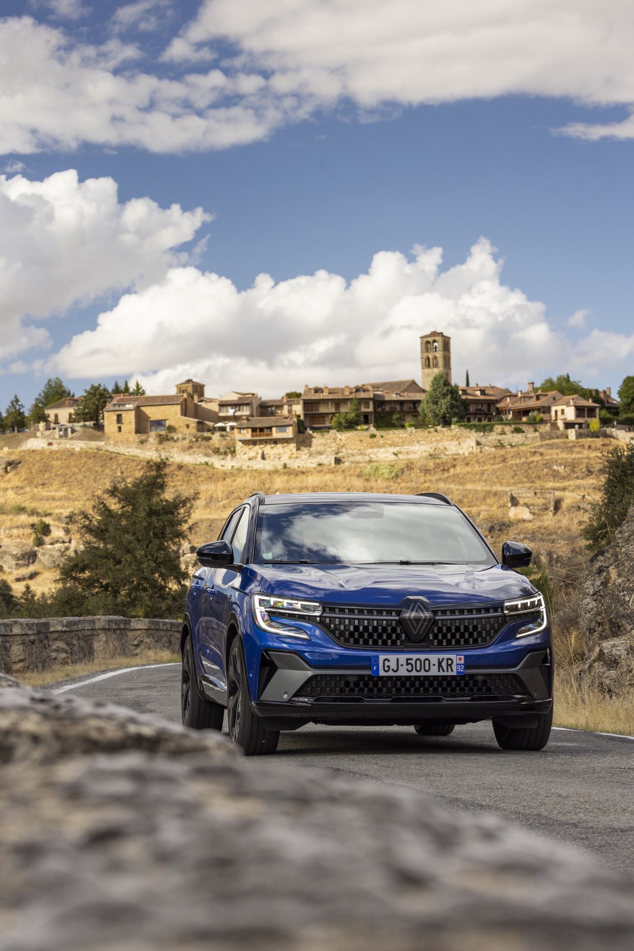 The-All-New-Renault-Austral-Esprit-Alpine-E-TECH-Hybrid-Iron-Blue-3