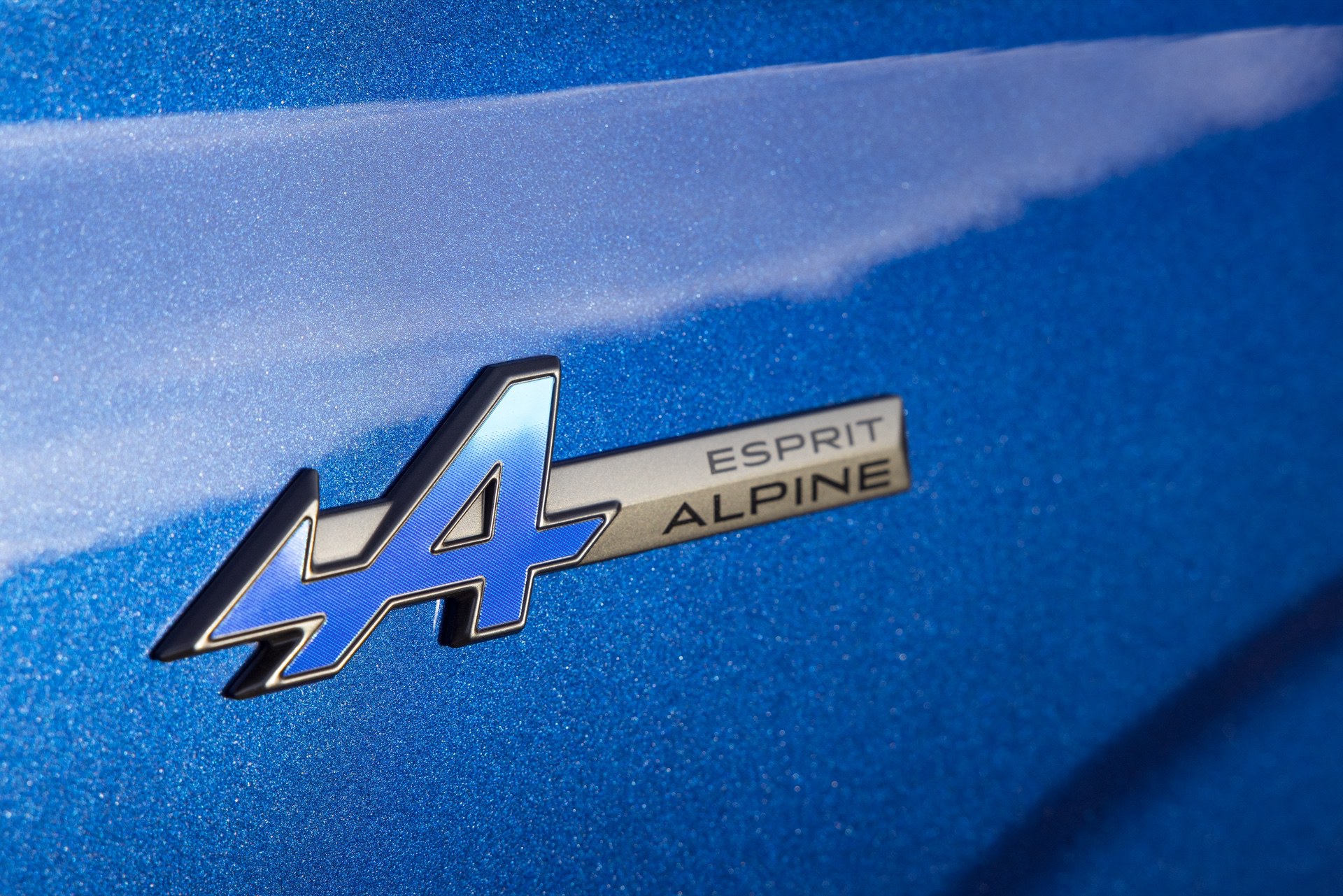 The-All-New-Renault-Austral-Esprit-Alpine-E-TECH-Hybrid-Iron-Blue-8