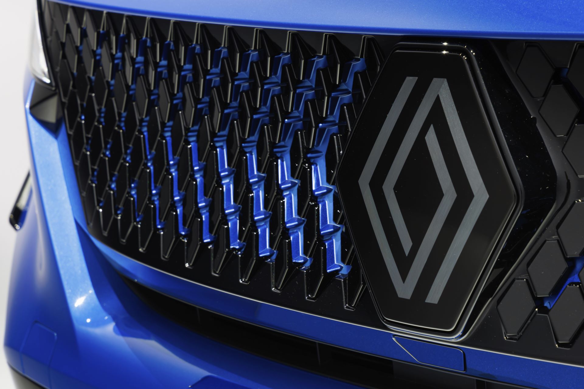 All-new-Renault-Rafale-Alpine-blue-170
