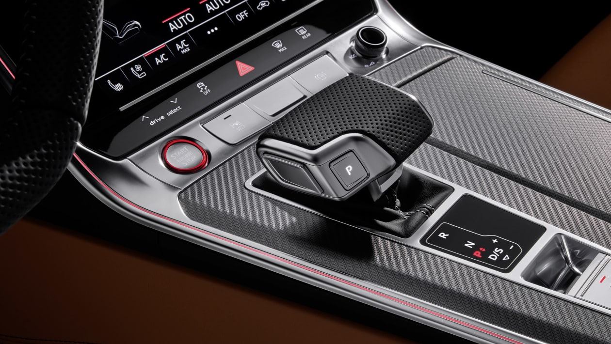 Audi-RS6-Avant-2020-leaked-photos-7