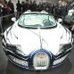 Bugatti Veyron Grand Sports LOr Blanc Live in IAA 2011