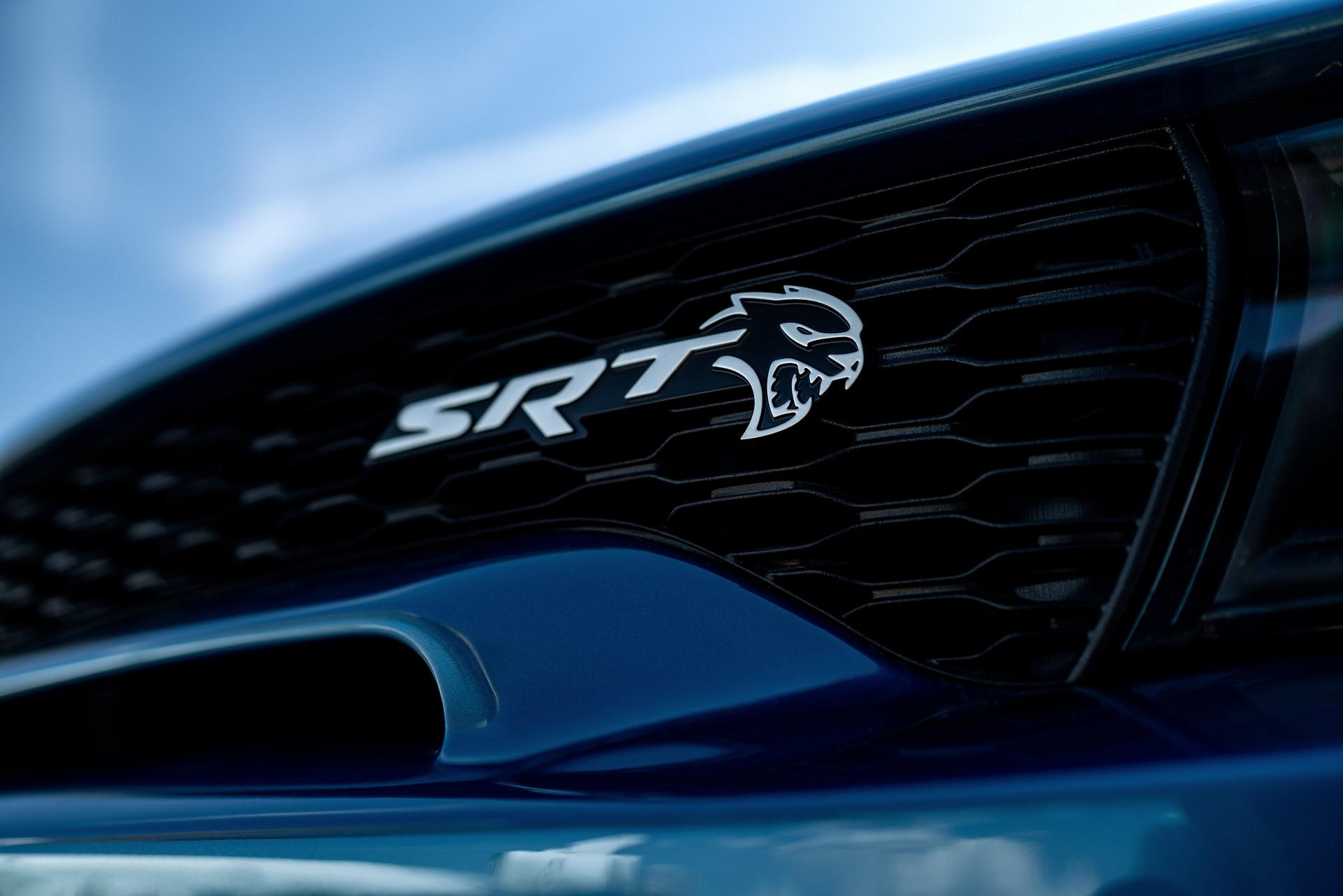 Newly designed front fascia on the 2020 Dodge Charger SRT Hellcat Widebody includes a new mail slot grille opening, providing the most direct route for cool air to travel into the radiator, to maintain ideal operating temperature even in the hottest conditions
