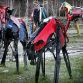 enormous-cows-made-from-recycled-car-parts-1