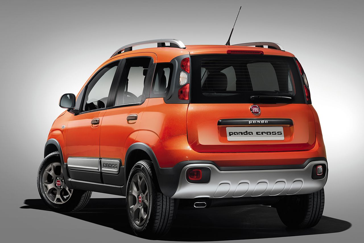 Ta Panda Kai Freemont Cross 8a Mas Paroysiasei H Fiat Sth Geneyh Autoblog Gr