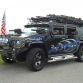 Hummer H2 with guns