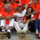 Team celebrates victory of Jenson Button at Hungarian GP - hoch-zwei.net