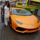 indian-woman-lambo-huracan-3