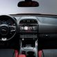 Jaguar XE 2017 (13)