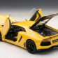 Lamborghini Aventador Miniature by AUTOart