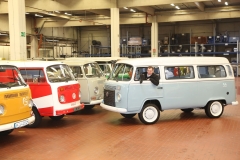 Last Volkswagen T2 Kombi transported to Hannover Museum