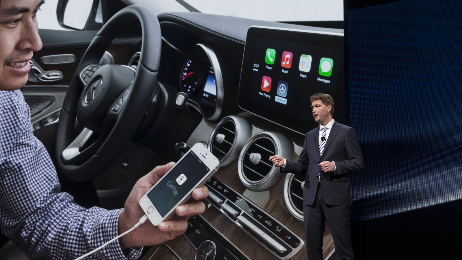 Поддержка функции apple carplay наконец то добралась до автомобилей lexus