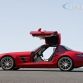 02-2010-sls-amg-leakage