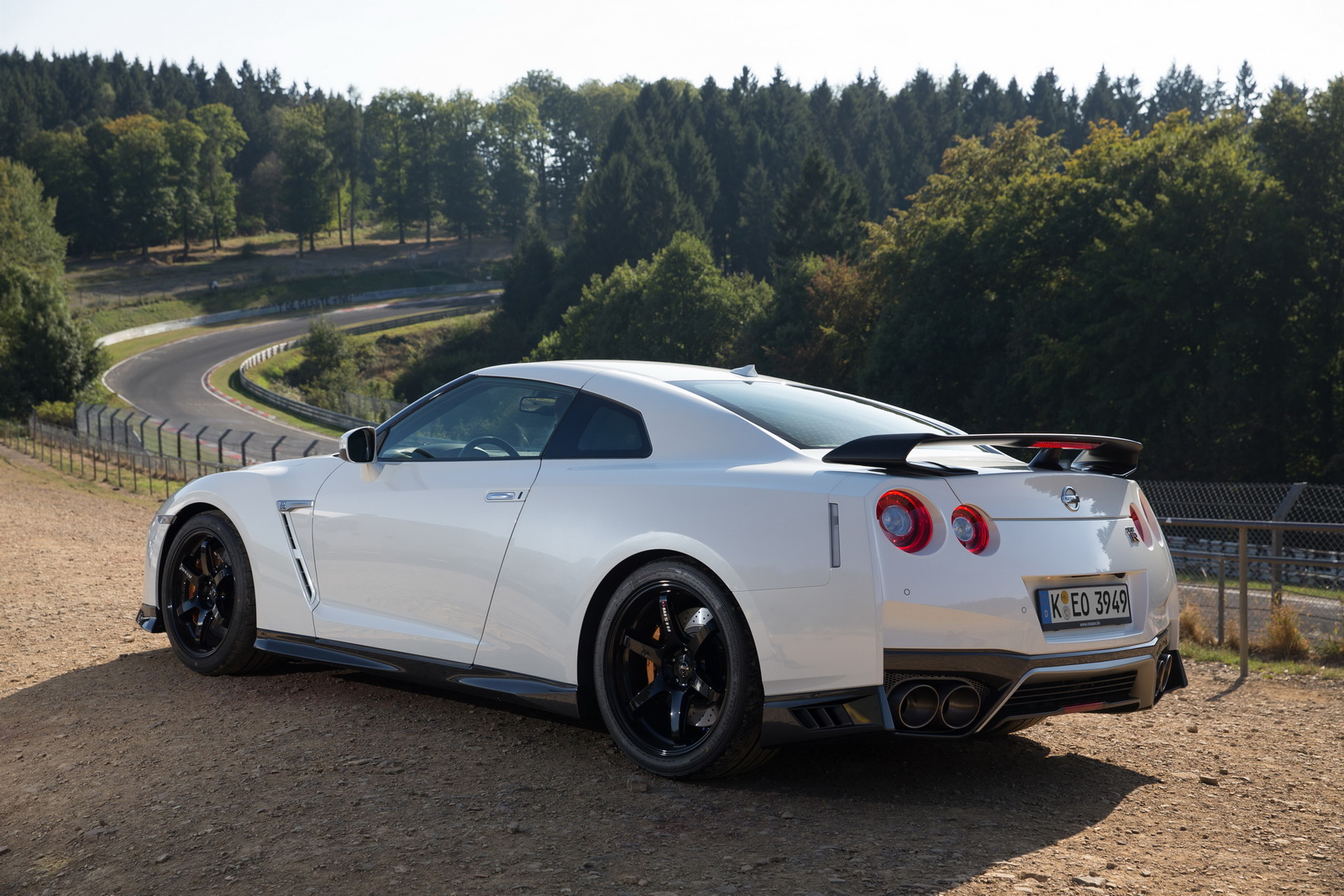 Nissan GT-R Track Edition 2017 - Autoblog.gr Nissan GT-R Track Edition 2017 - Autoblog.gr