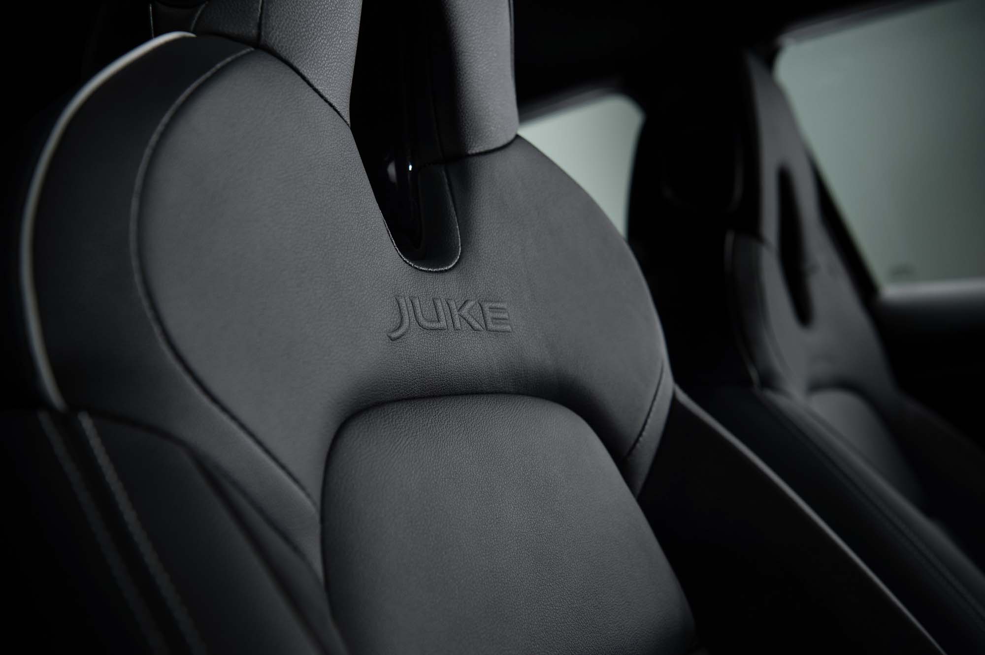 Nissan-Juke-2020-18