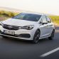 2016-opel-astra-adaptive-cruise-control-3